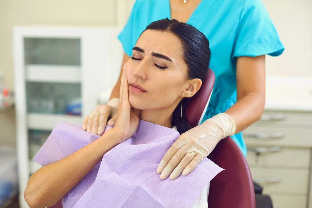 Diş Kırıldığında İlk Müdahale Nasıl Olmalı?